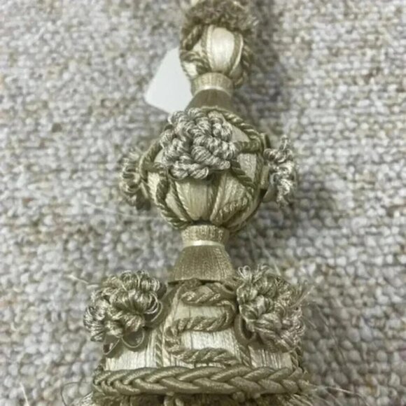 VTG FRENCH TASSEL BEIGE CURTAIN, DRAPERY LUXURY TIEBACK, SHABBY CHIC DEC… - Picture 7 of 7